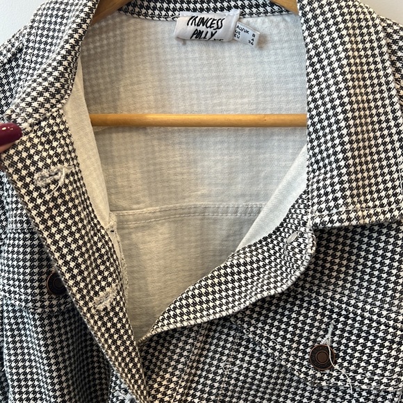 Princess Polly Crop Jacket 🐚 - Picture 8 of 10